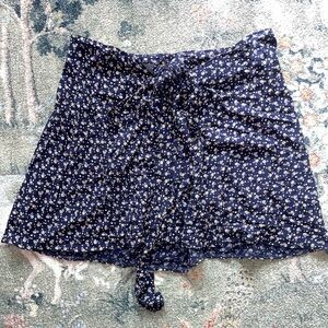Brandy Melville Navy Floral Tie Front Mini Skirt Adjustable One Size